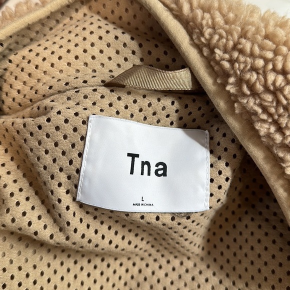 Aritzia Tna Sherpa Teddy Bear Jacket in Tan NWOT - Picture 4 of 5
